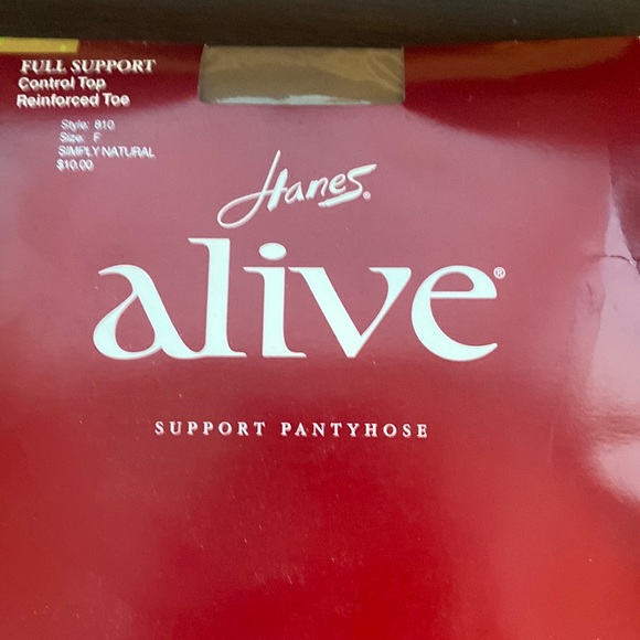 NWT 2 pair Hanes hosiery F 3X - Picture 2 of 7